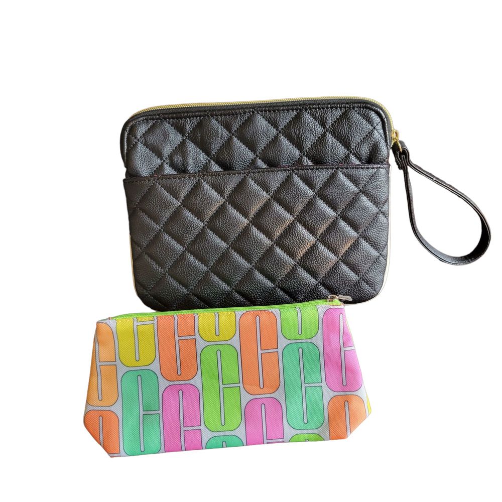 Betsey Johnson Wristlet / Clinique Makeup Bag Bundle - Picture 2 of 11